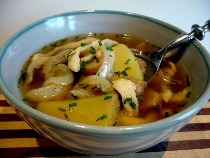 Швабский суп с домашними шпецле (Gaisburger Marsch)