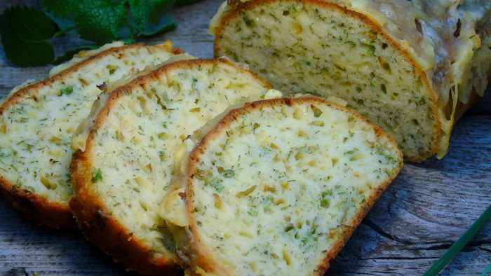 Кекс с сыром и зеленью