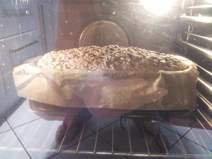 Цельнозёрновой спельтовый хлеб на кефире 