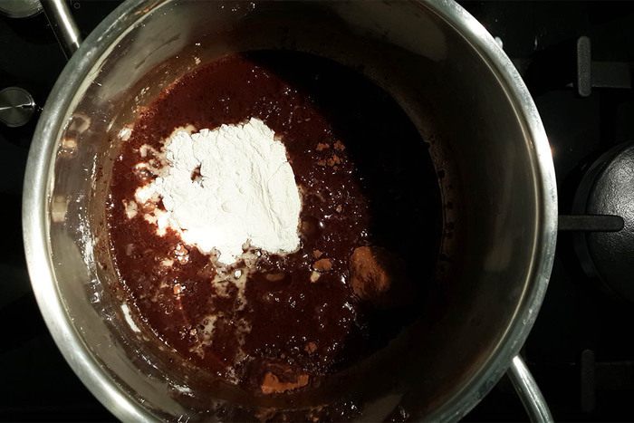 Постный шоколадно-ореховый кекс