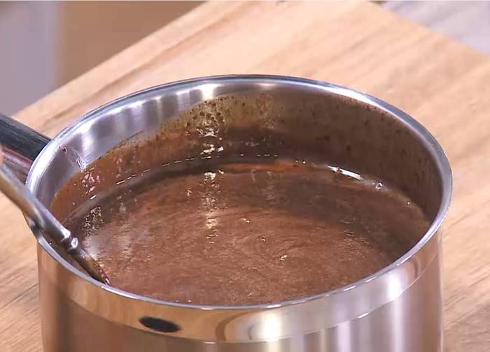 Ромовые пирожные с изюмом 