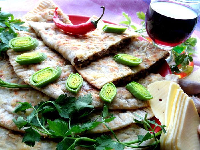 Мясные лепешки на сковороде