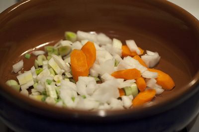 Суп из красной чечевицы с хрустящим шалфеем