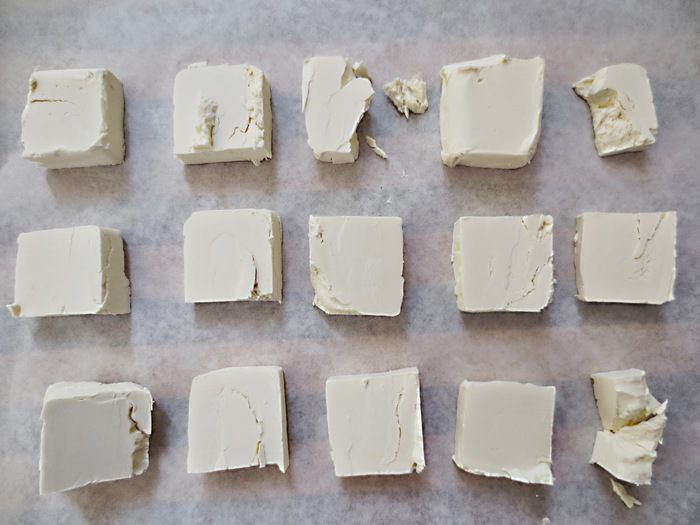 Круассаны из домашнего дрожжевого слоеного теста