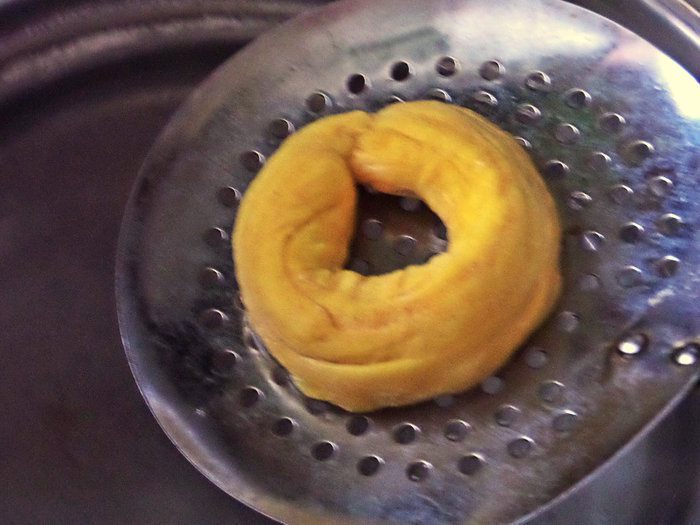 Тыквенные бублики с маком и куркумой