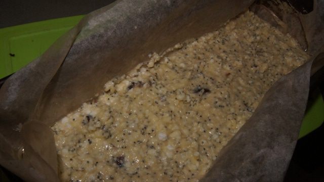 Творожно-маковый кекс с финиками