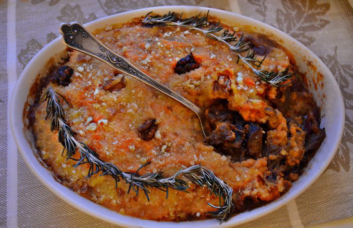 Пармантье из баранины с тыквой и сливами
