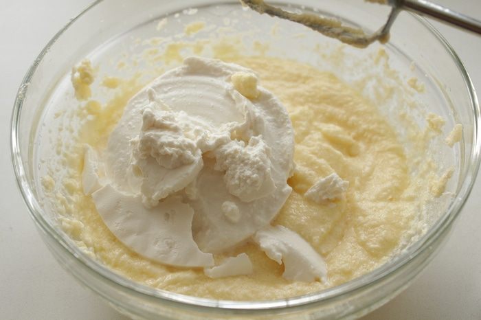 Пирог с рикоттой и белым шоколадом