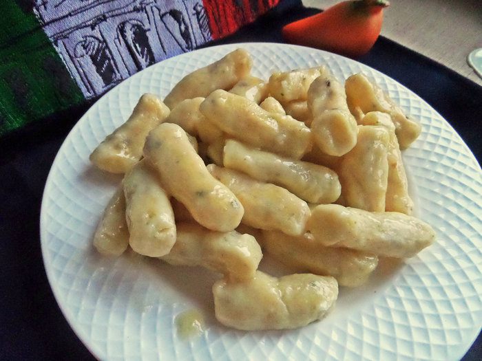 Картофельные гноччи (ньокки) с горгонзолой