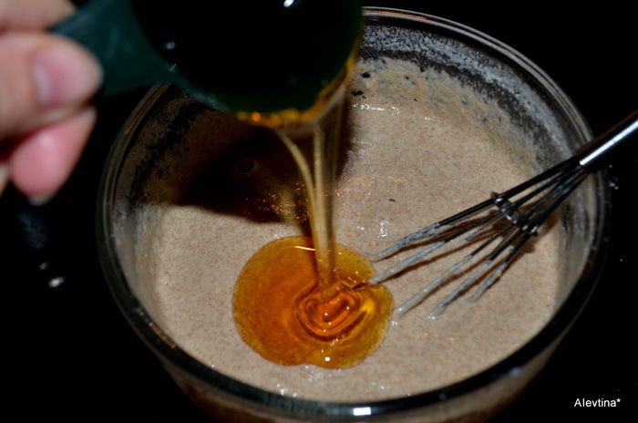 Кекс с семенами и орехами