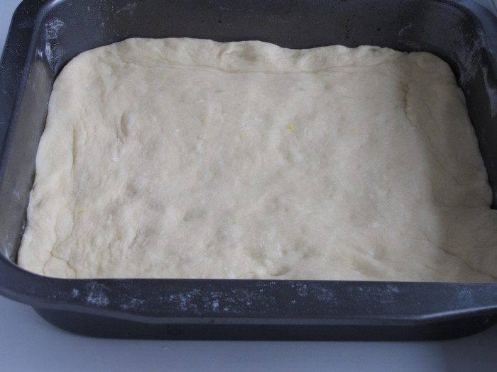 Пирог с ревенем и хрустящей посыпкой