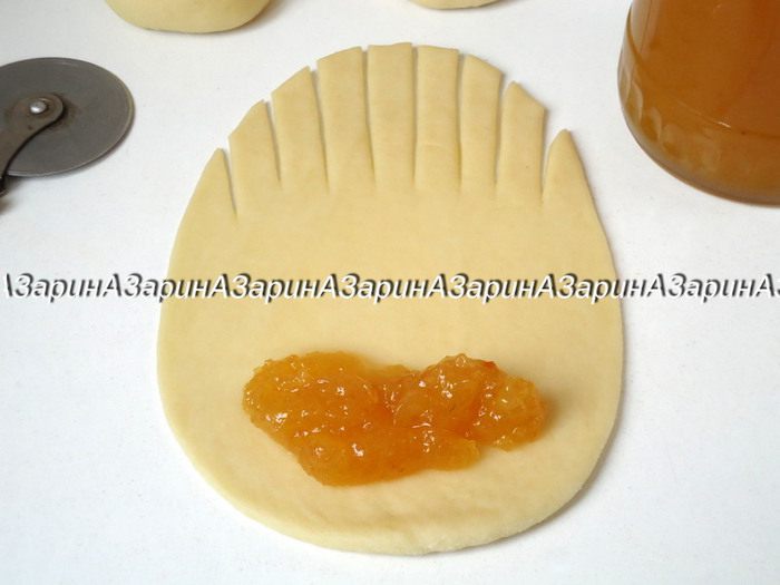 Рогалики с яблочным повидлом