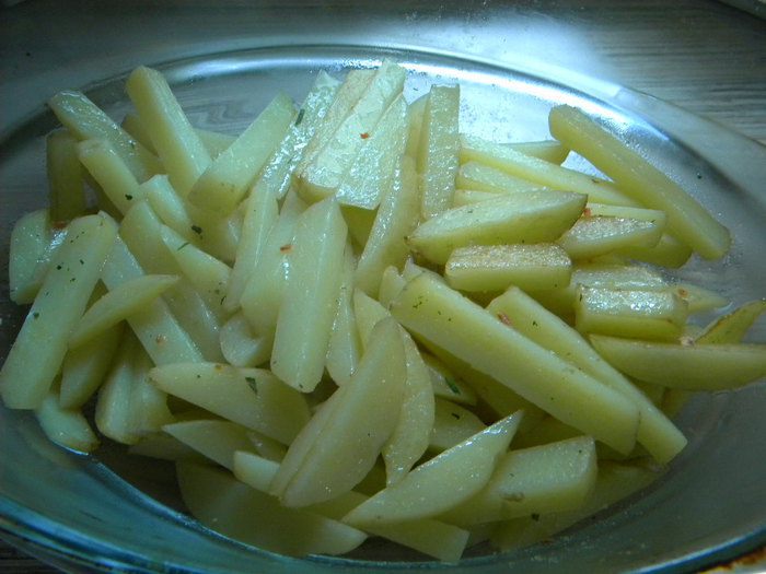 Весенний запеченный картофель со свининой