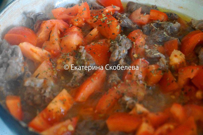 Закуска в лаваше с сочной говядиной и овощами
