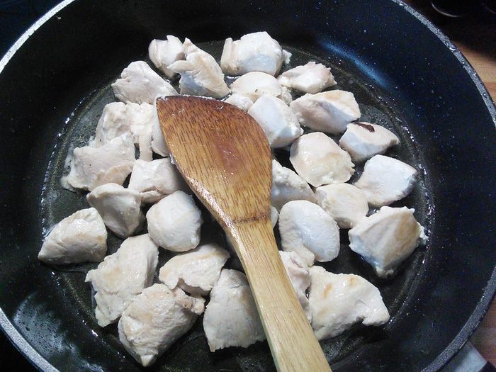 Быстрый куриный гуляш в арахисовом соусе