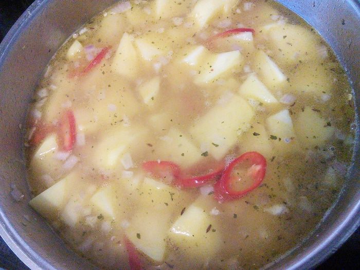 Картофельный крем-суп с креветками 