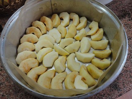 Творожная запеканка с яблоками