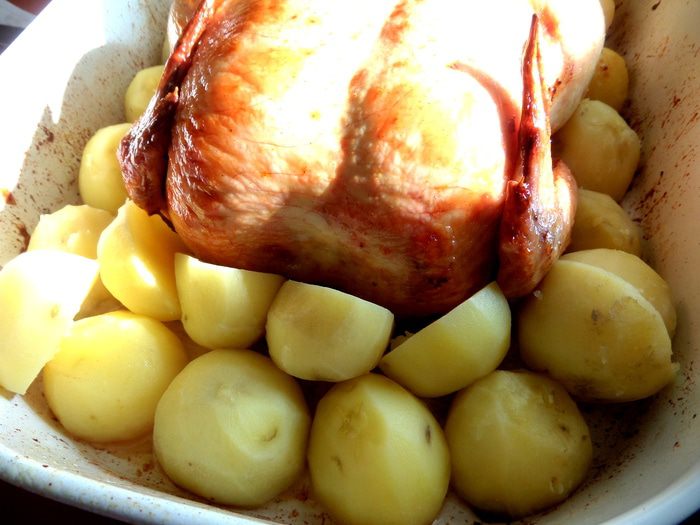 Курица с морковью и картофелем