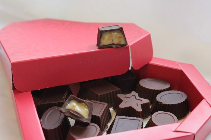 Шоколадные конфеты с начинкой