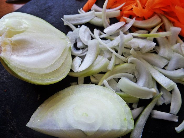 Печенка с овощами и гречкой
