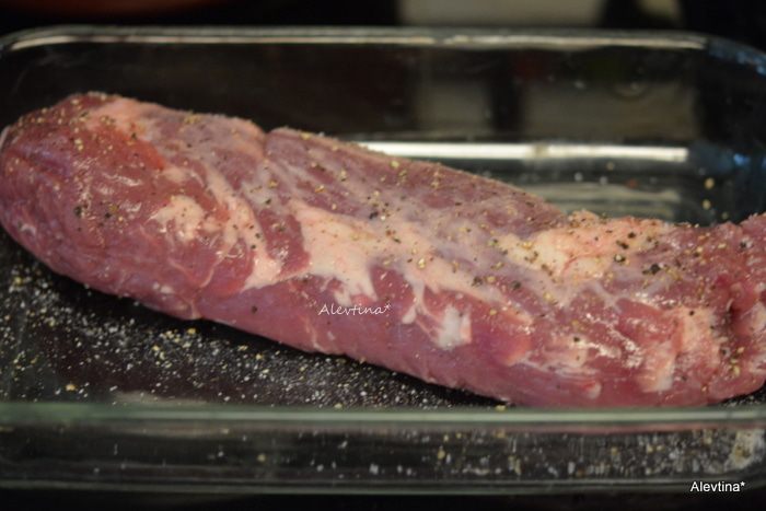 Свиная вырезка под горчичным соусом