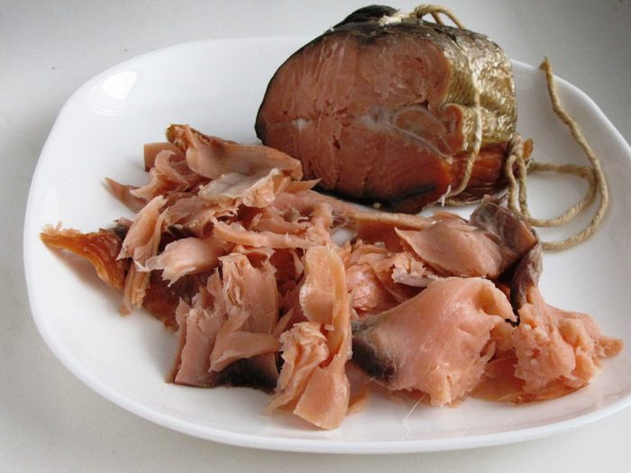 Салат с копченой кетой и тыквой