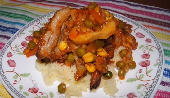 Бараньи ребрышки, тушеные с овощами