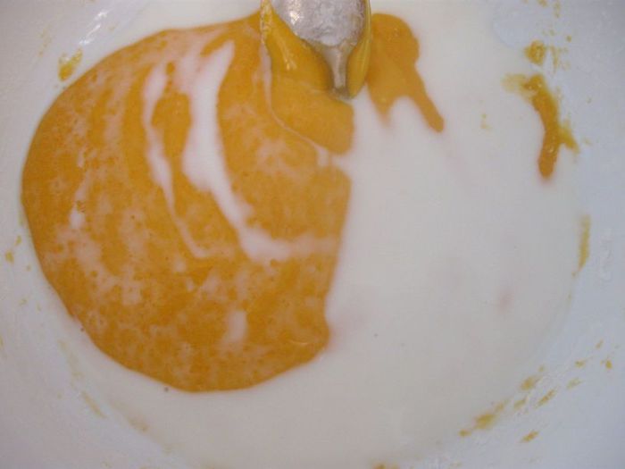   Бриошь с кусочками шоколада и кремом Патисьер