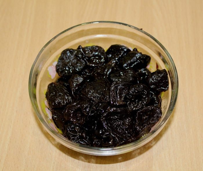 Перник с черносливом