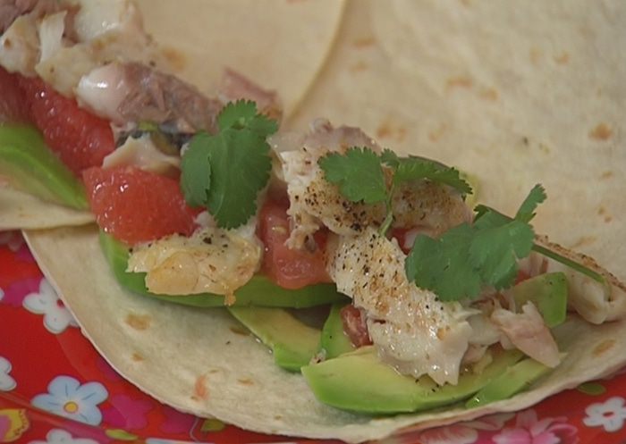 Такос с рыбой и грейпфрутовым соусом 