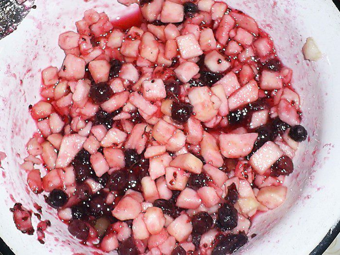 Ложное слоеное тесто и рогалики с яблоками из него