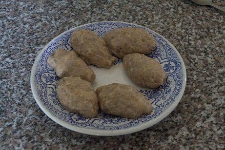 Сырный суп с рисом и куриными кнелями