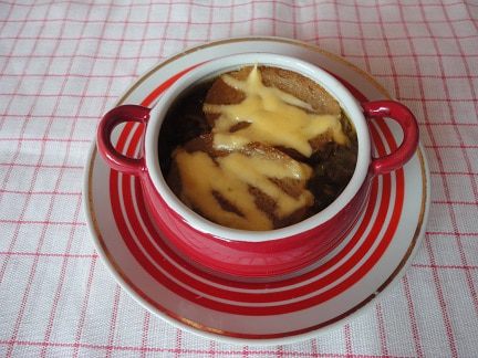 Луковый суп с крутонами