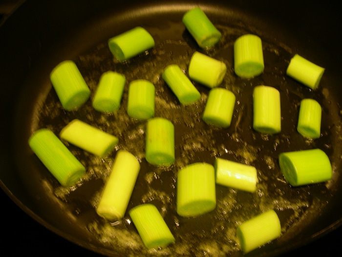 Тажин из баранины и лука-порея