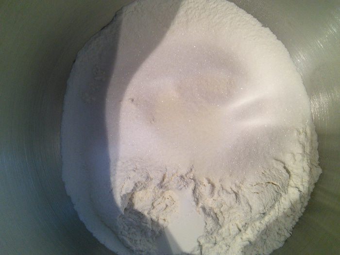 Вишнёвый рулет