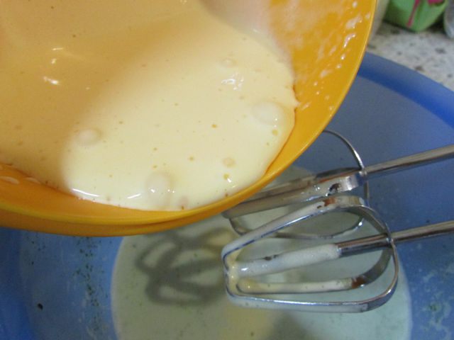 Мятное мороженое с кусочками шоколада