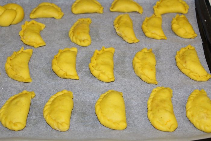 Закусочные пирожки с тыквой и чечевицей