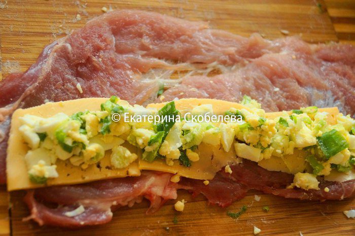 Фламенкины с начинкой из сыра, яйца и зеленого лука