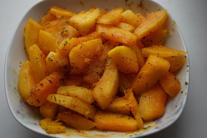 Галета с тыквой, карамелизированным луком и сыром