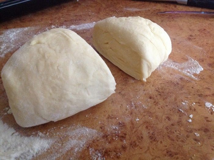 Лепешка из творожного теста с сыром и зеленью