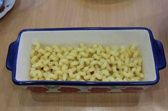 Макаронная запеканка с фасолью