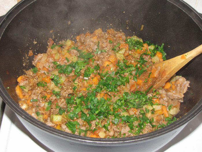 Мош угра, машевый суп с лапшой