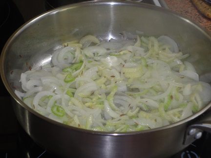 Овощное рагу с орехами
