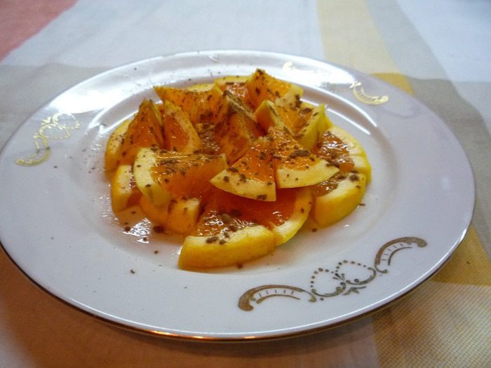 Яблочный чай с апельсином и корицей