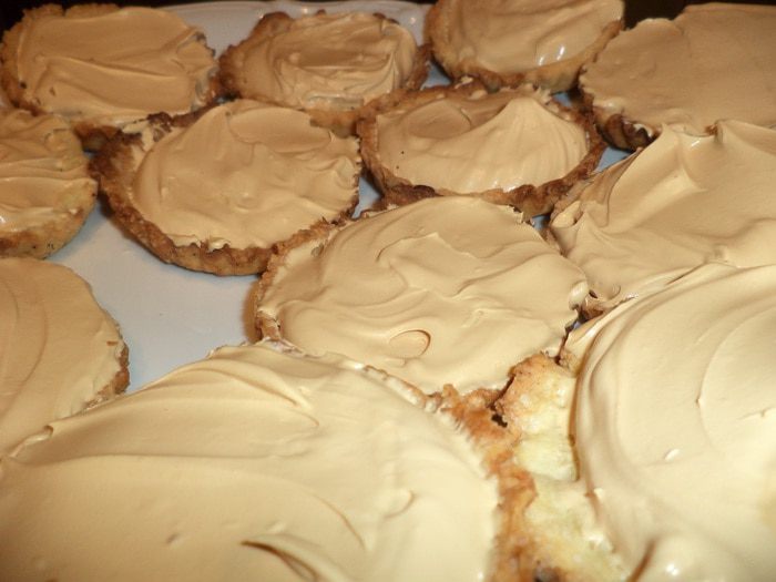 Тарталетки с карамельно-сливочной начинкой