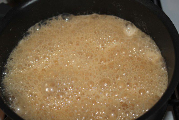 Кофейно-ромовая панна котта с соусом Тоффи