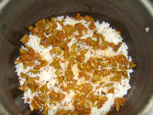 Любия поло с мясом