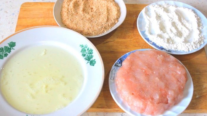 Бургер с ананасом и медовой горчицей