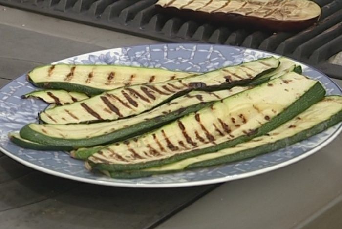 Овощная лазанья с козьим сыром