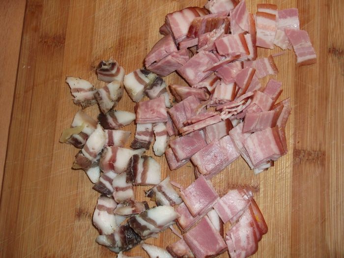 Мясной рулет с квашеной капустой